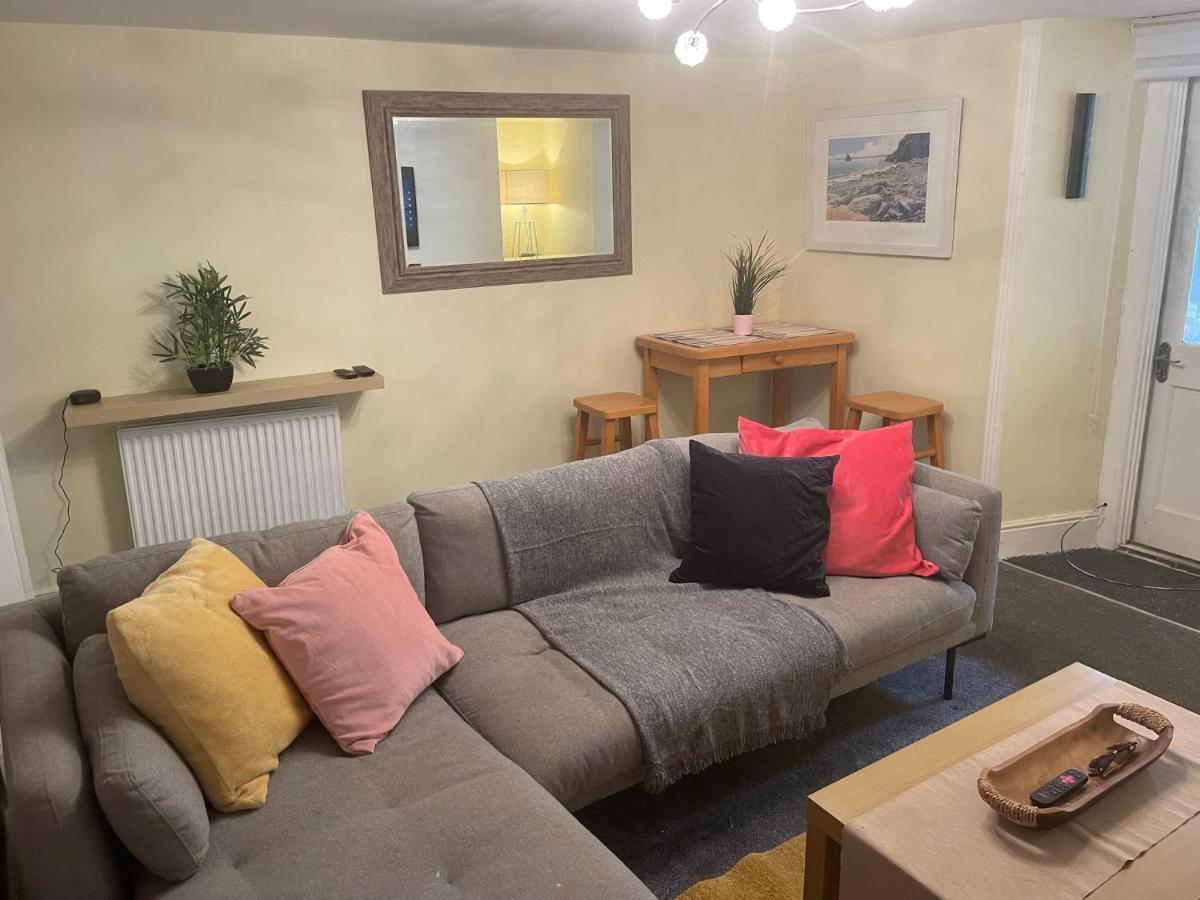 Garden Flat Torquay Just 2 Mins Walk From The Harbour Apartamento Exterior foto