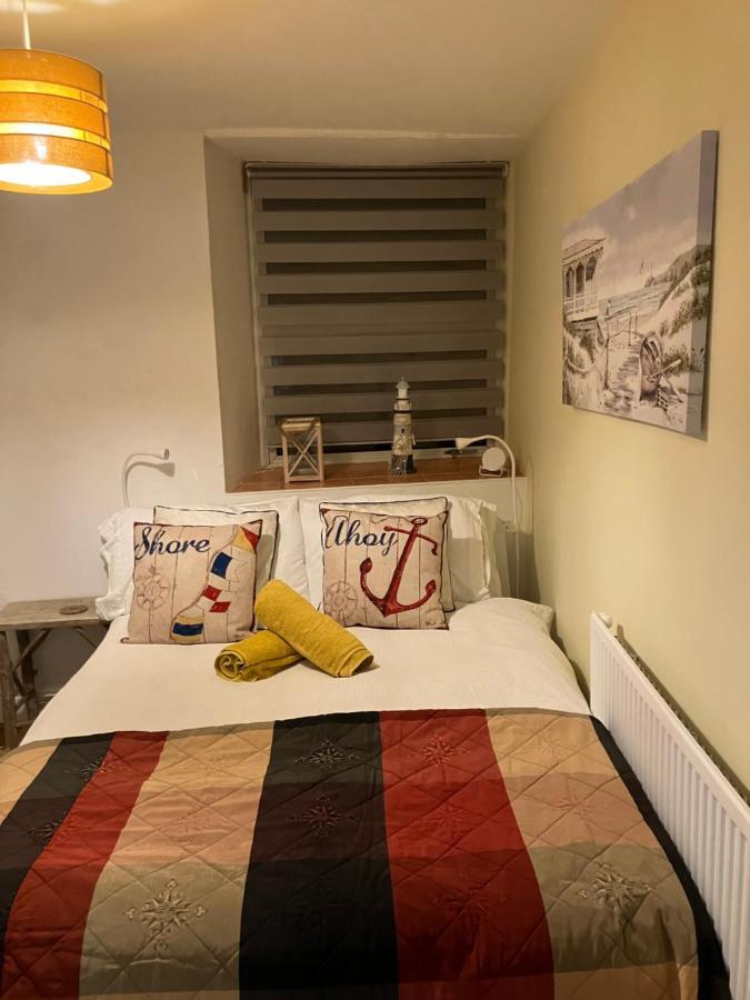 Garden Flat Torquay Just 2 Mins Walk From The Harbour Apartamento Exterior foto